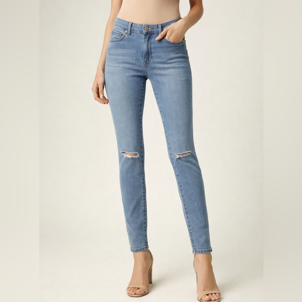 Nanette Lepore Women’s Jeans Distressed Skinny Light Wash Denim New Size 25